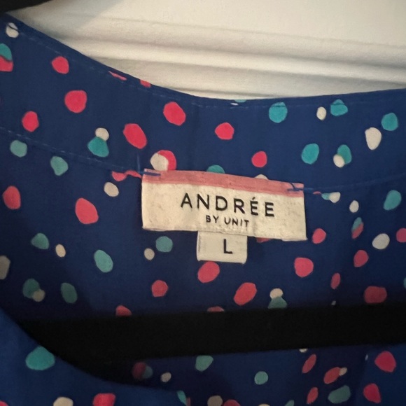 Bright Blue top with polka dots - Picture 4 of 4